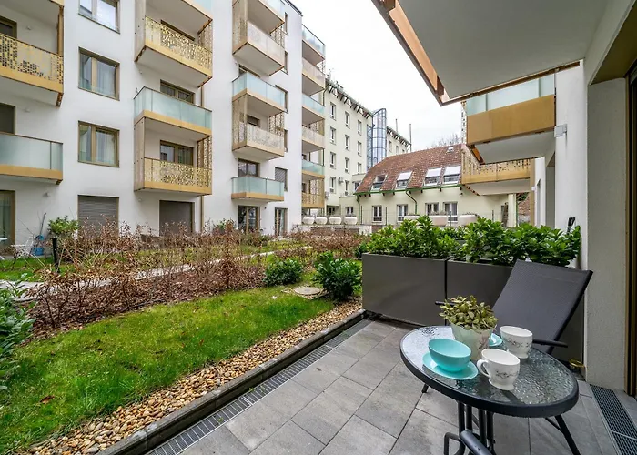 Magic Garden In Downtown * ブダペスト